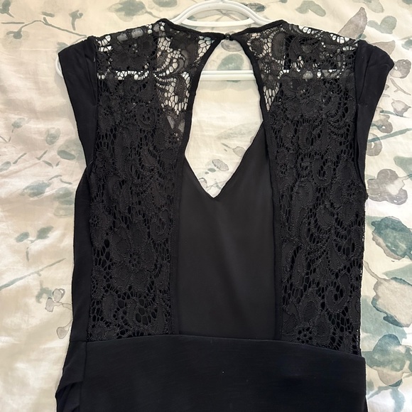 Guess backless dress, black, size small. - Picture 3 of 4